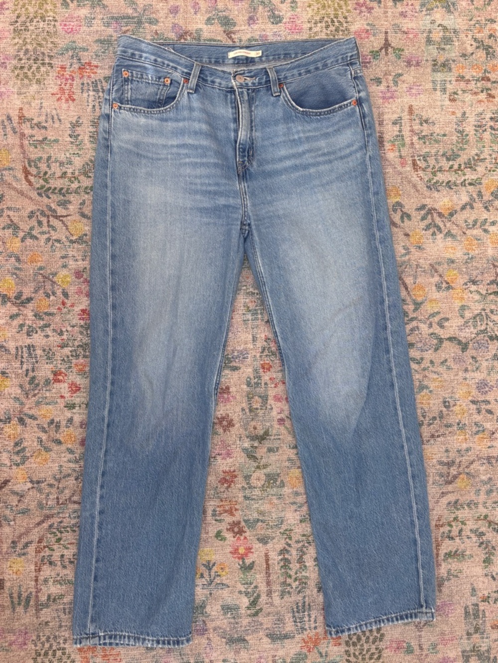 Levis Low Pro Straight Leg Women’s Jeans